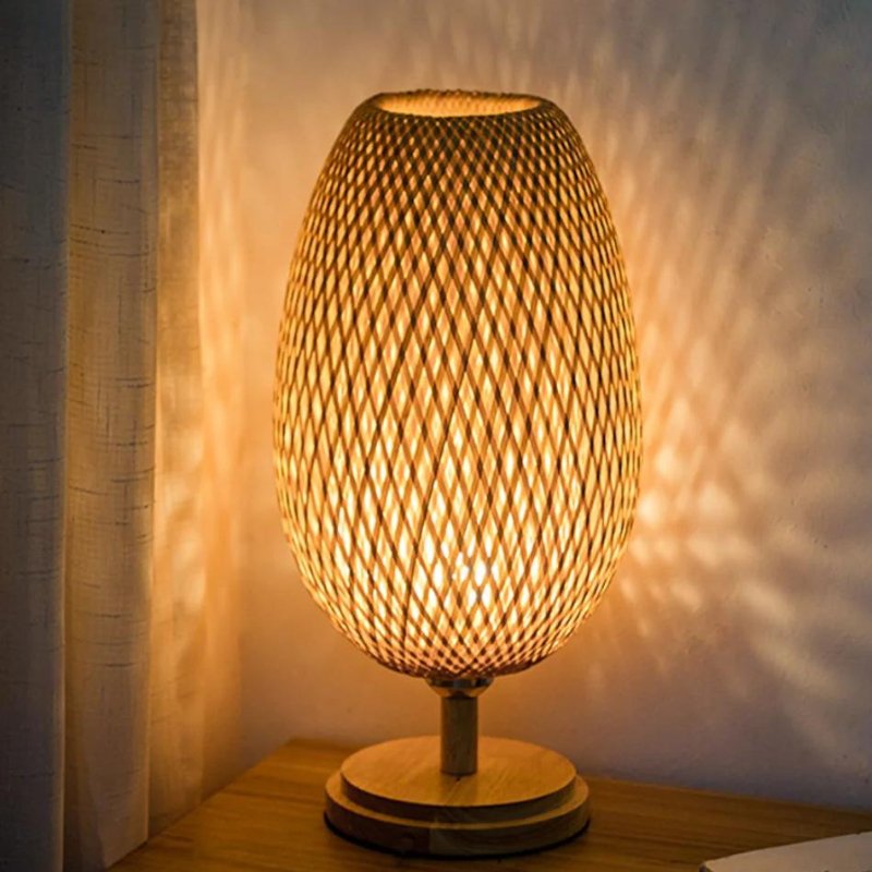 Luminária de Mesa Rattan Eco-Friendly