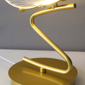 Luminária Borboleta com Detalhes em Acrílico