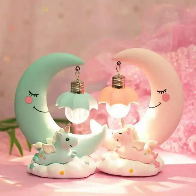 Luz Noturna LED Lua Unicórnio de Resina - Decoração para Quarto Infantil - Oftaluz