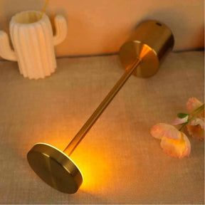 Luminária De Mesa Led Minimalista