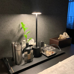 Luminária De Mesa Led Minimalista